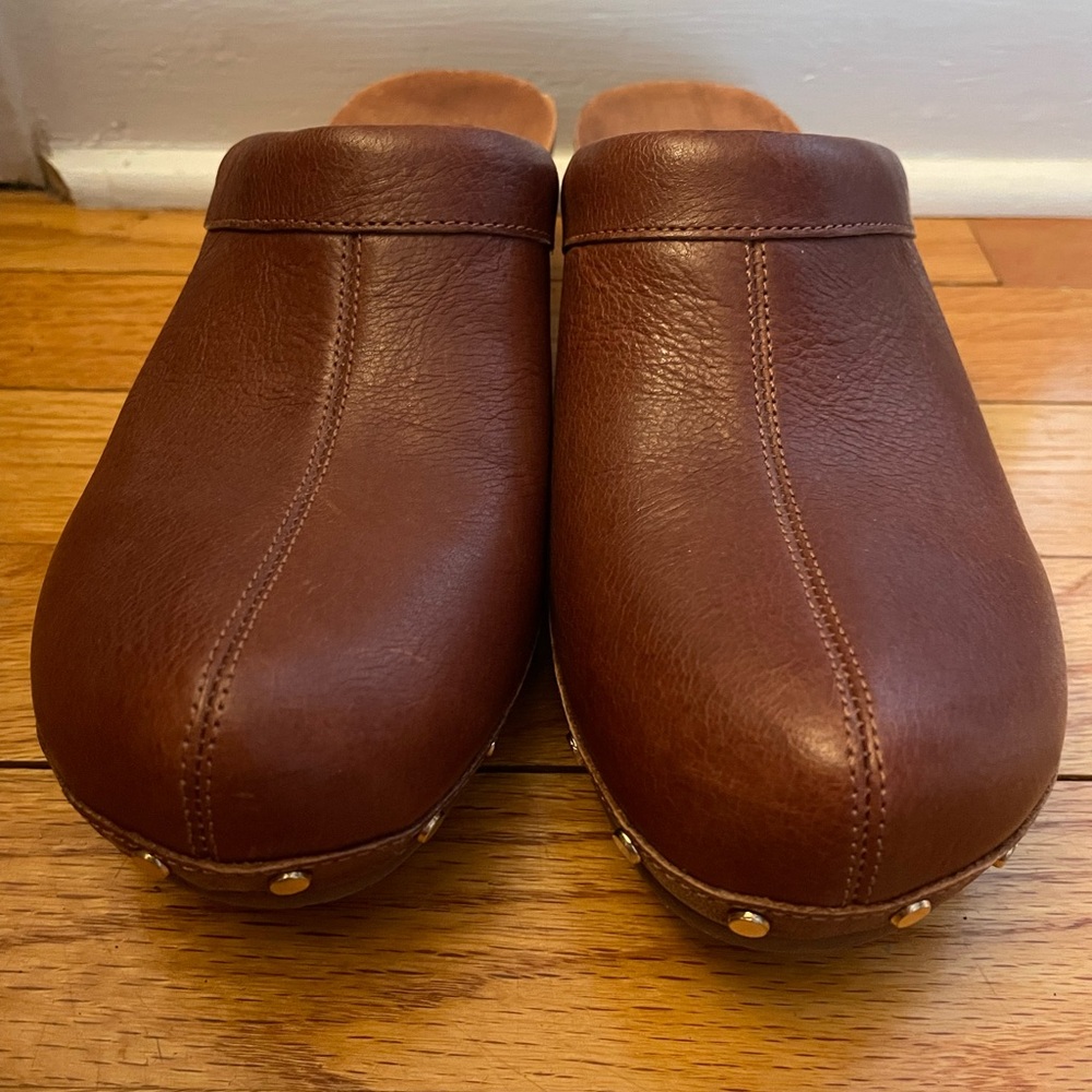 Dr Scholl’s. Size 7.5. Wooden Leather Clogs